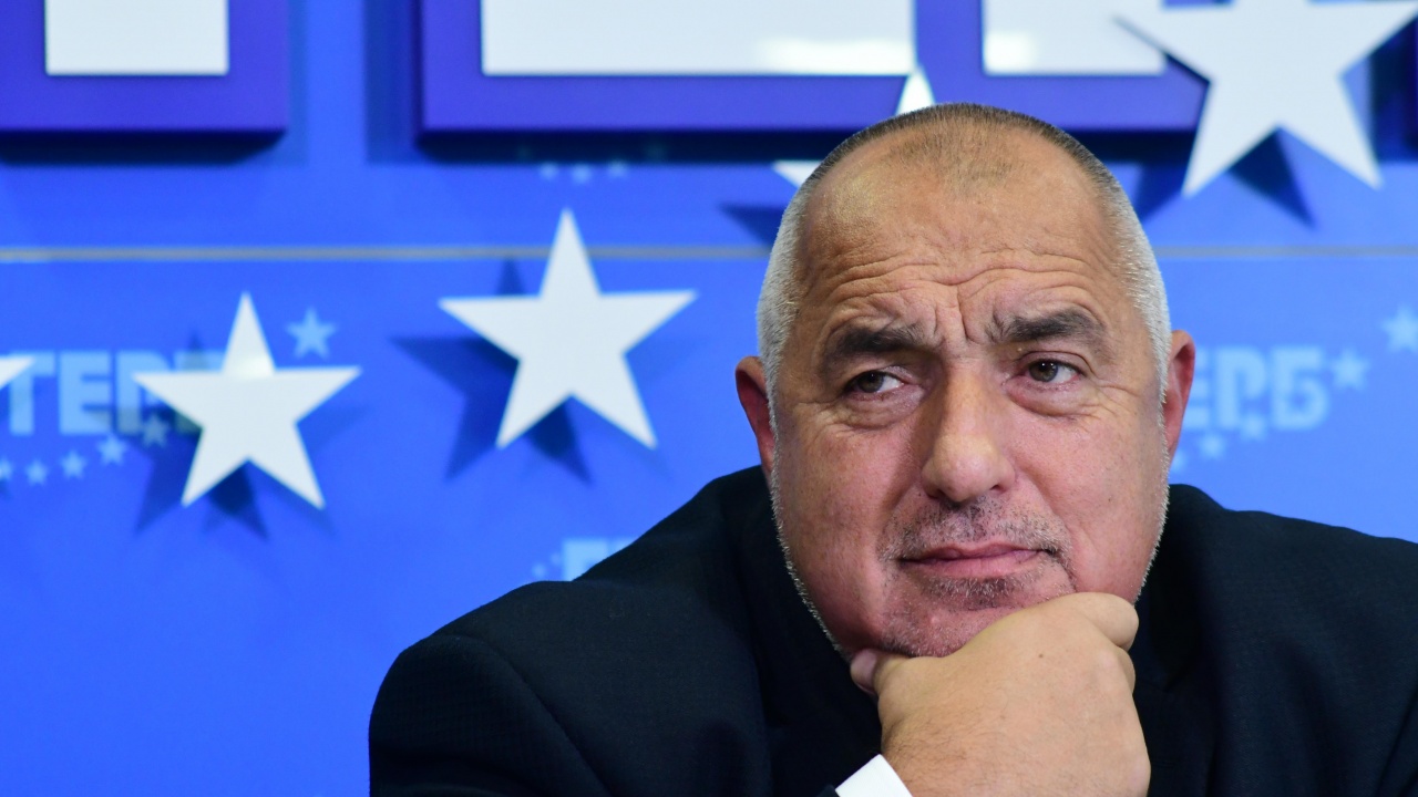 Хунтата на мразофилите - Наръчник за астролози и министър председатели