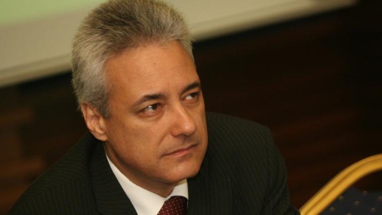 Марин Райков се пази от приятели